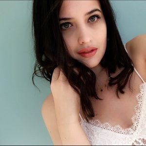 Meet your Posher, Isabella